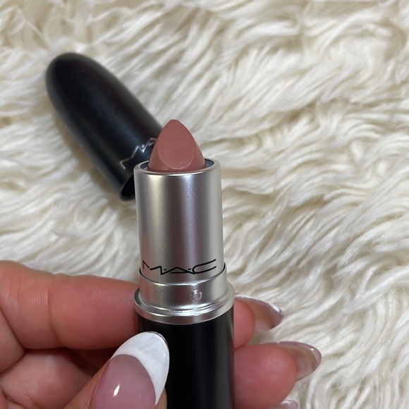 Mac lipstick - Picture 3 of 4